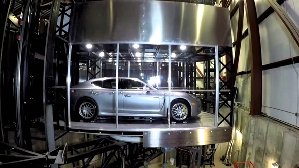 Ahora podrás parquear el auto dentro de tú casa - Fernando García